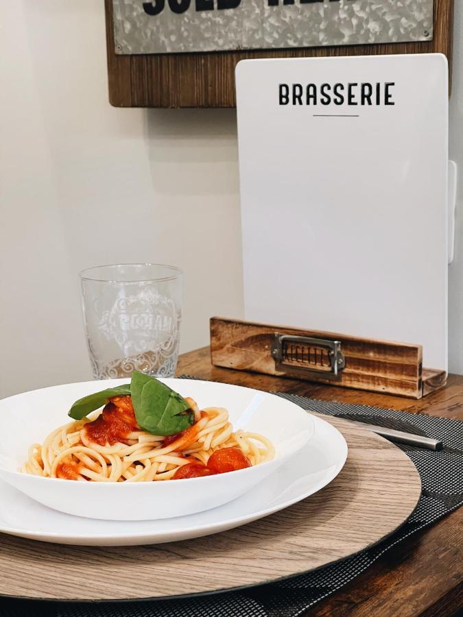 La Krianza Appartement Napels Buitenkant foto