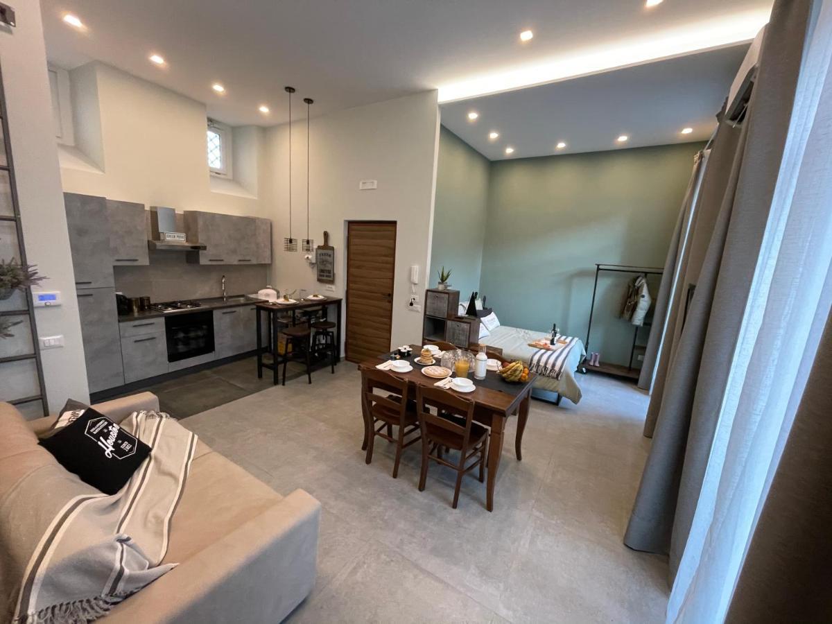 La Krianza Appartement Napels Buitenkant foto